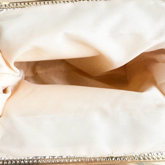 Vintage Gold Tone Mesh Snakehead Clasp Little evening Purse - Picture 7 of 7